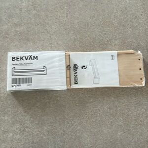 Bekvam wooded shelf